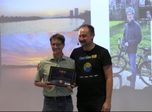 Life Achievement Award 2022 ceremony award handover Tom and Markus